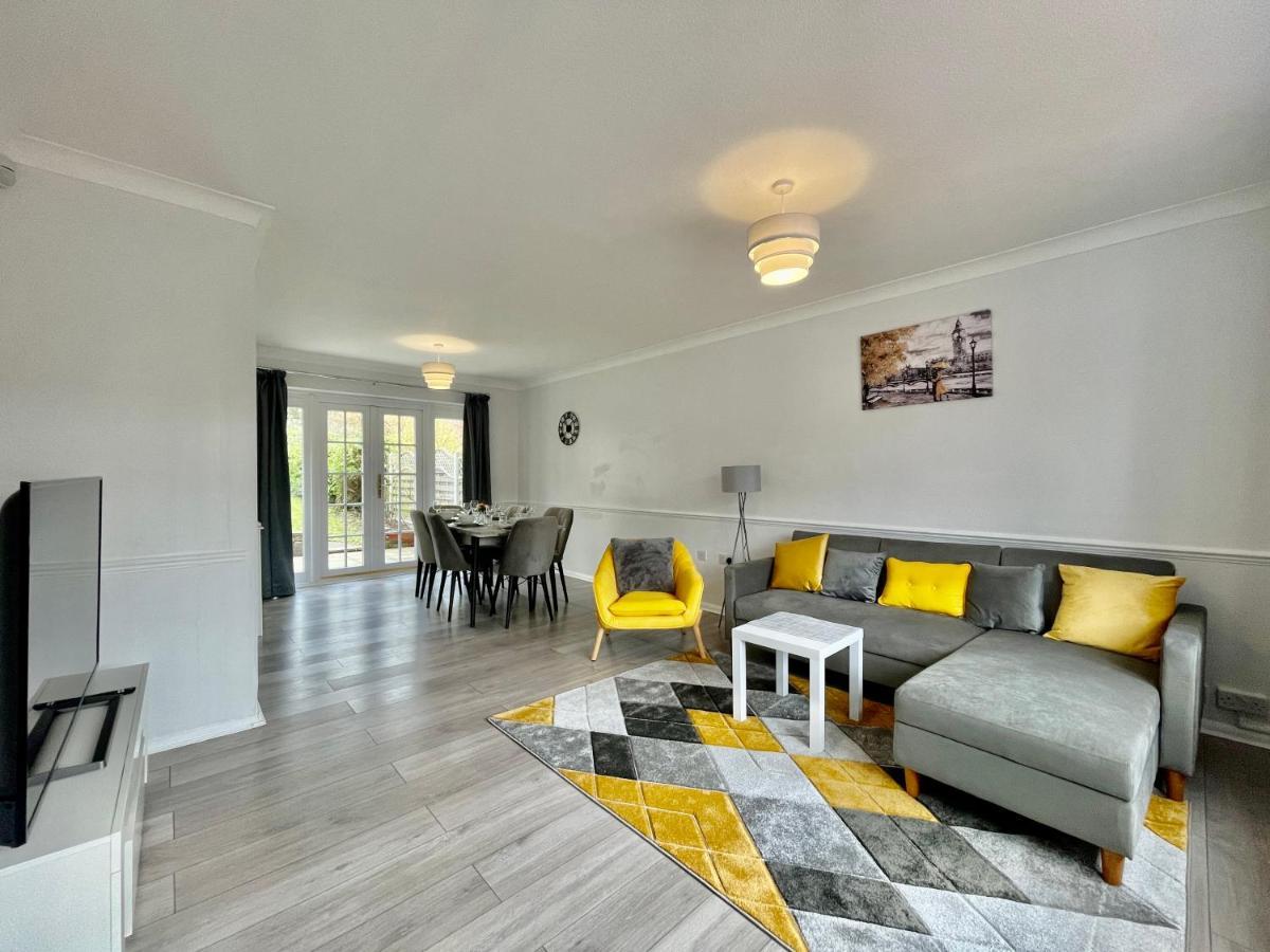 Stylish 3 Bed Chigwell Home With Free Parking Buitenkant foto